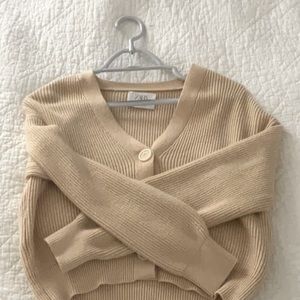 A new Zara cream/off white cardigan